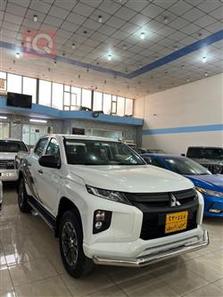 میتسوبیشی L200